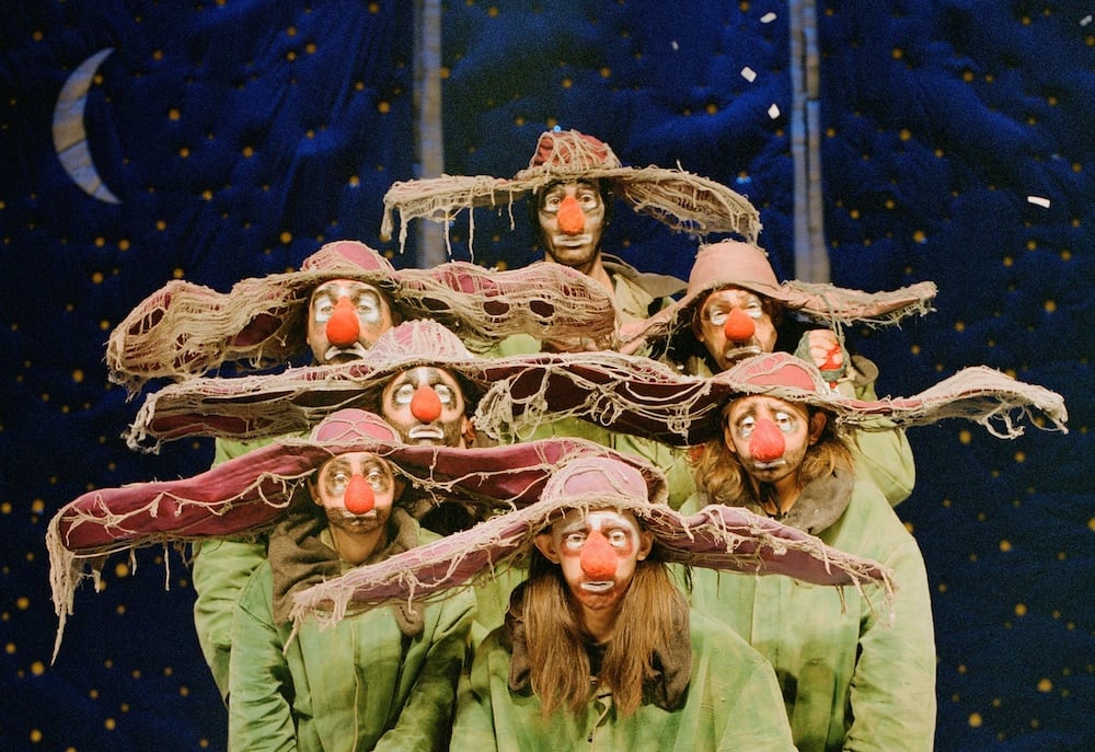 slava-snowshow-pin-galant