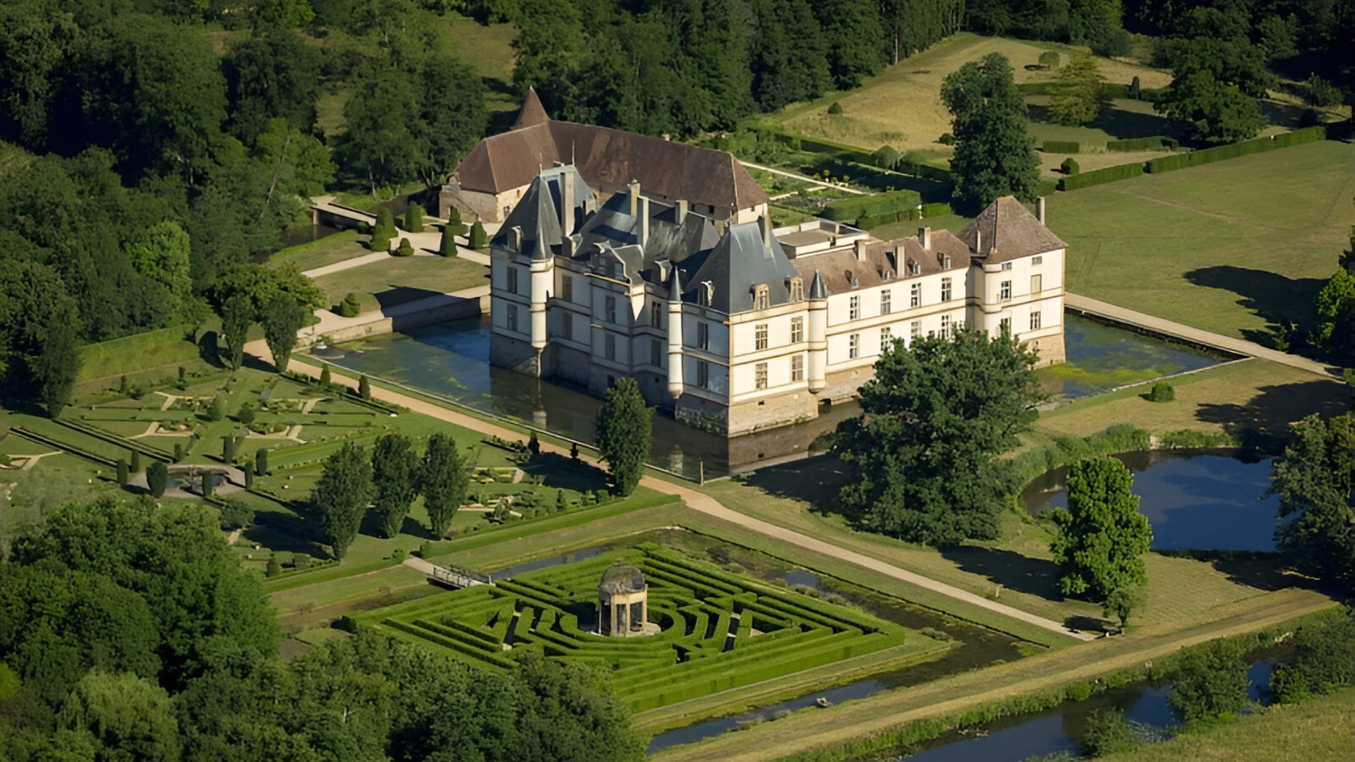Chateau en Saône et Loire