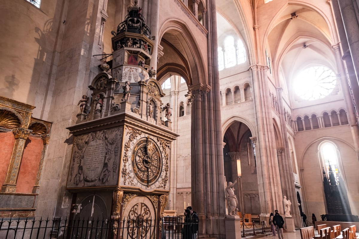 horloge-astronomique-lyon-650-ans