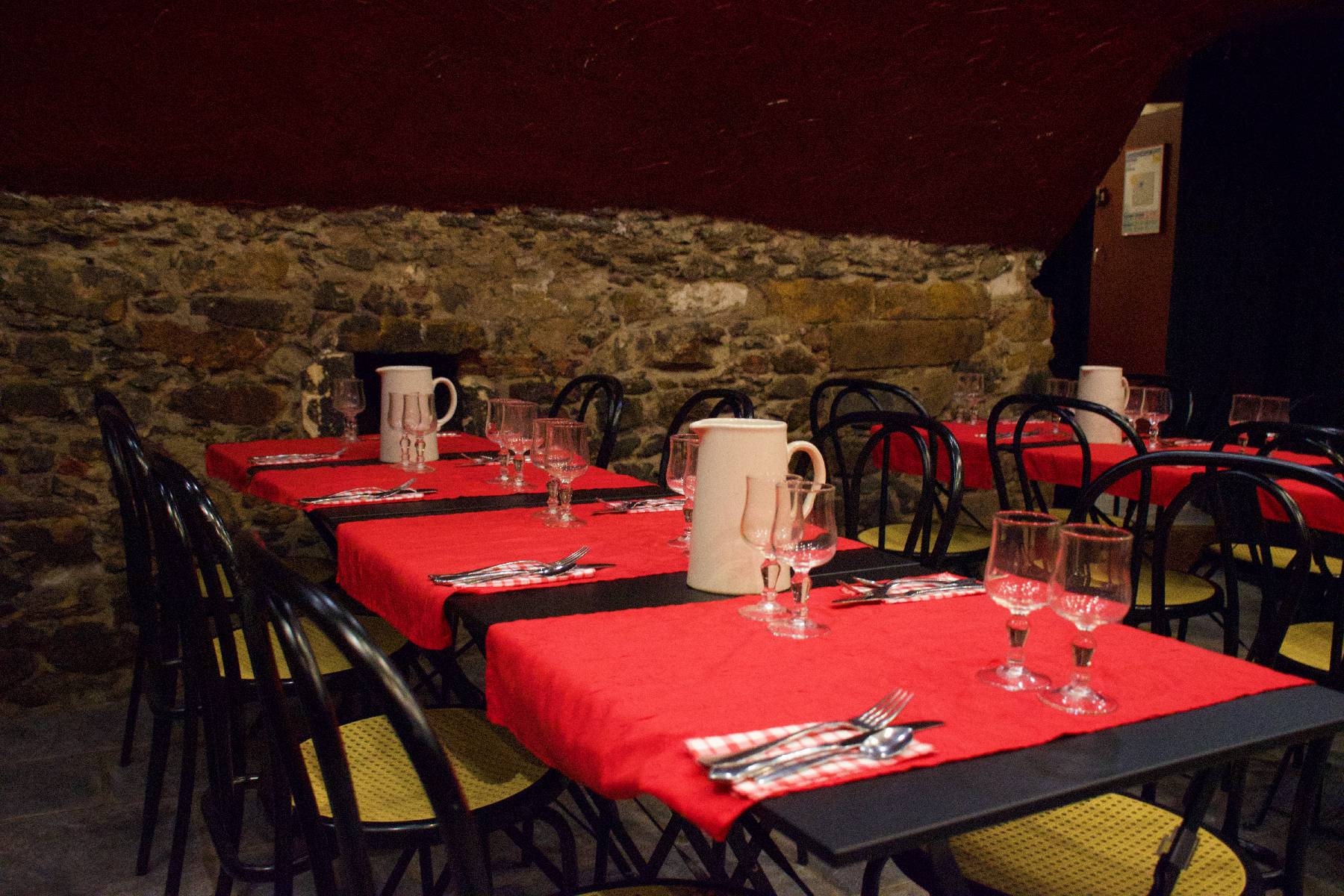 ane-rouge-lyon-restaurant-cabaret