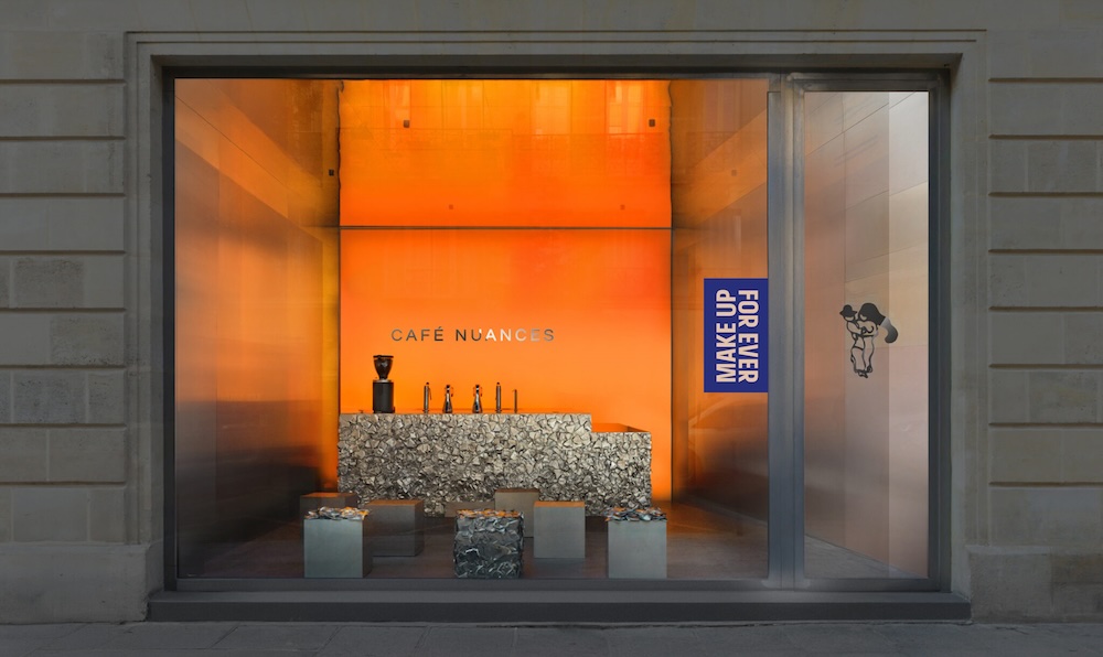 pop-up make up for ever at café nuances paris le marais