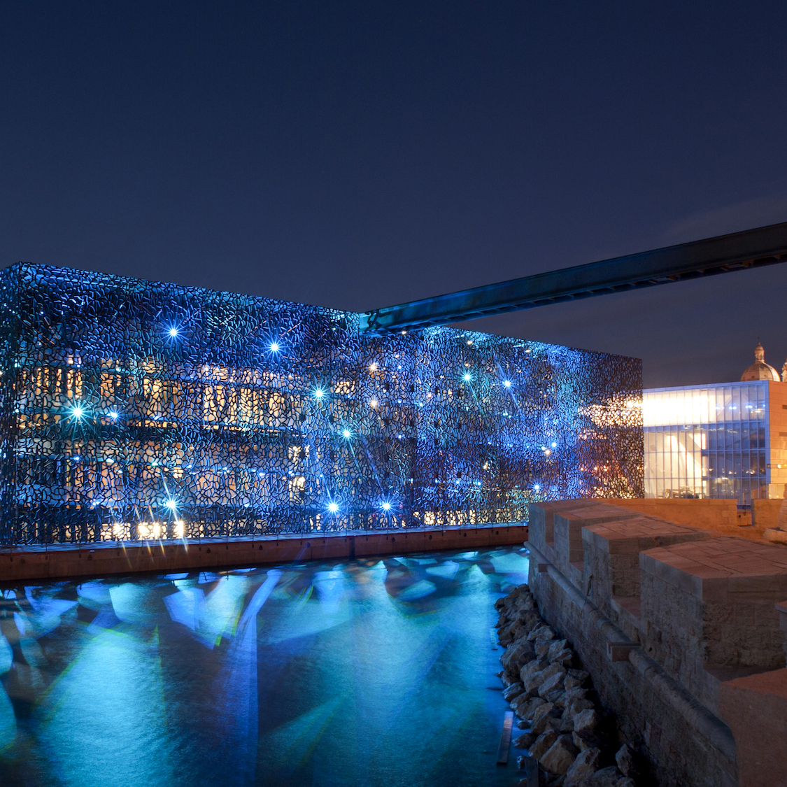 6-mucem-j4-passerelle-fsj-eclairage-yann-kersale-m
