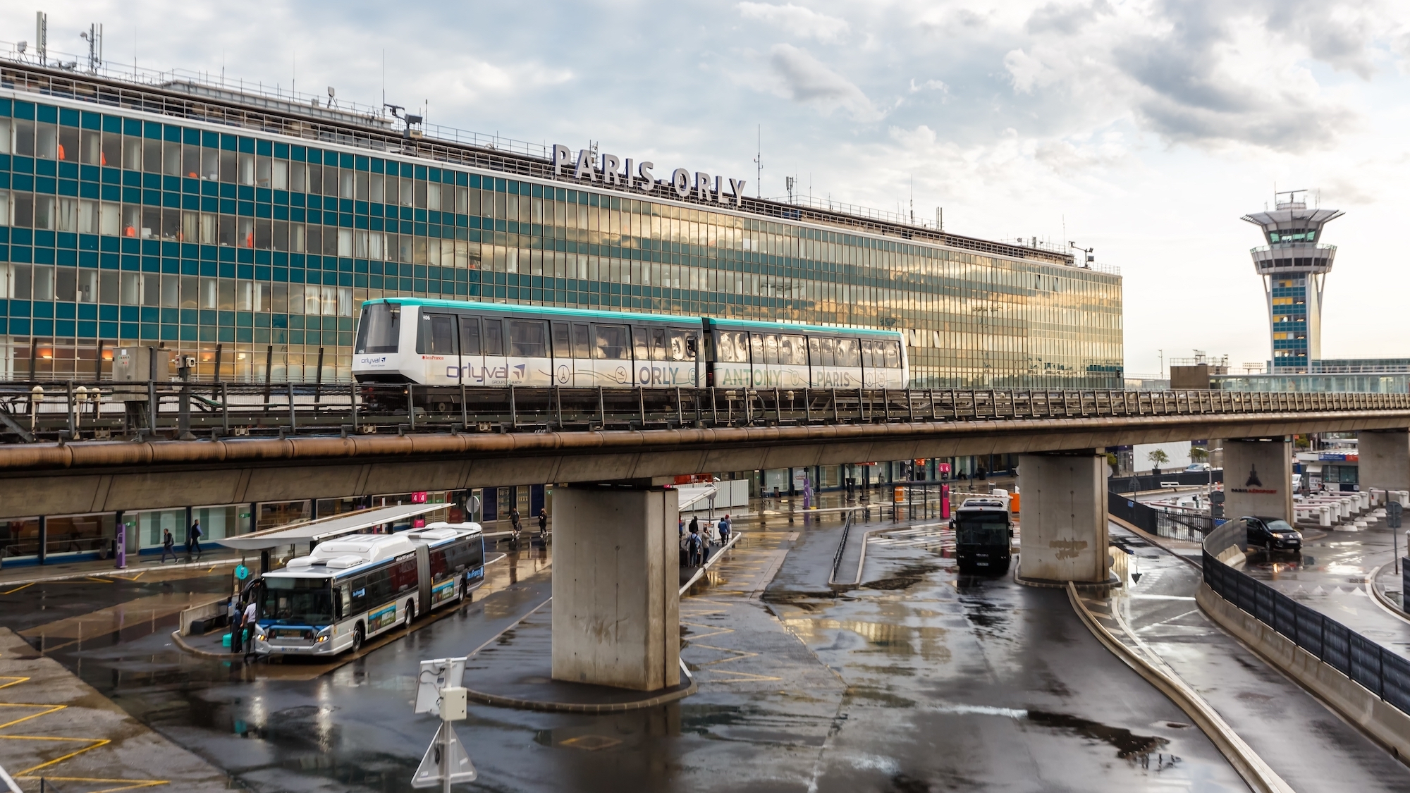 orlyval-orly-train-bus-aeroport-tram-metro-fermetu