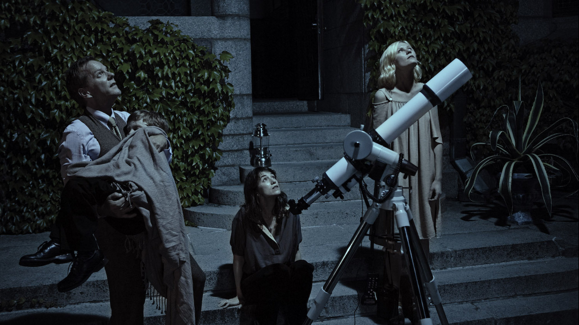 Astro : ces 3 signes vont être les plus impactés par la « lune noire » melancholia-still-kiefer-sutherland-kirsten-dunst-