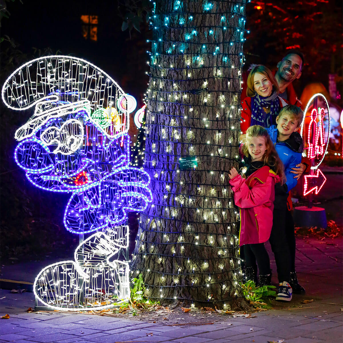 festival-schtroumpfs-million-lumieres-chateau-bruxelles