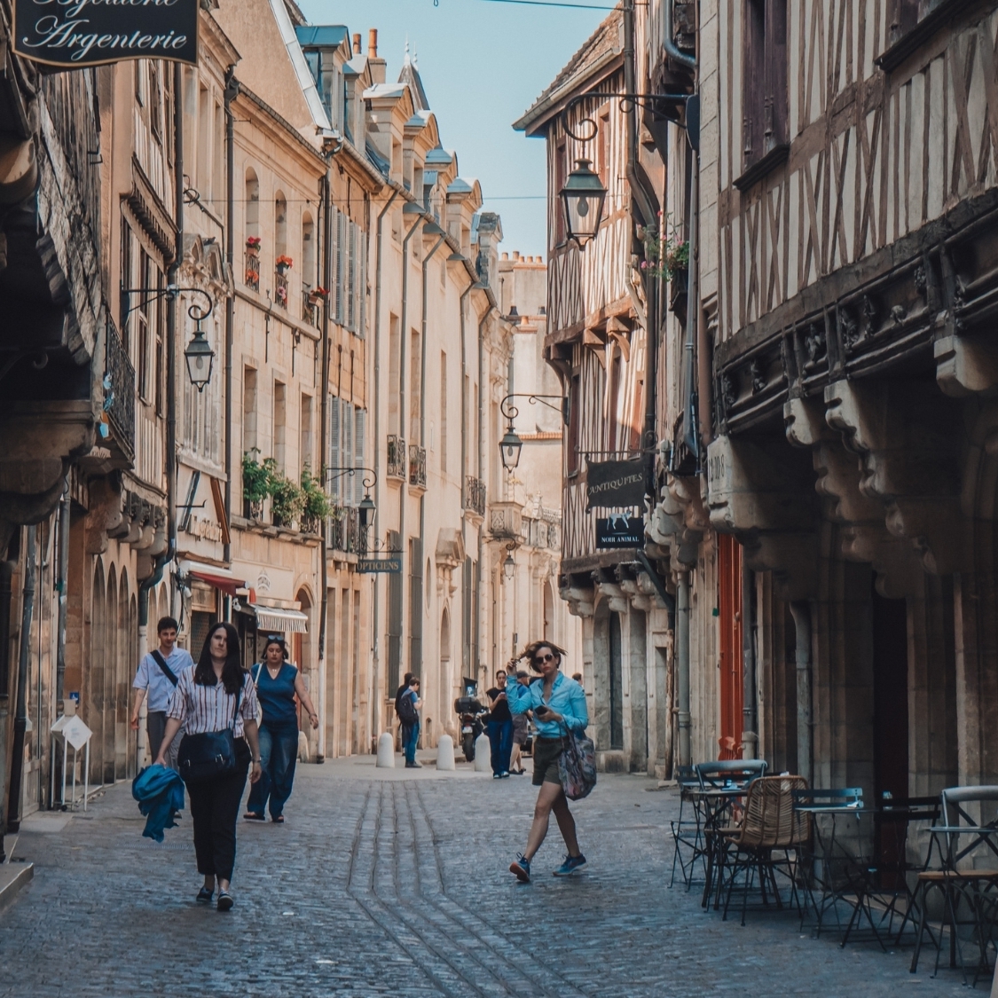 quartier-antiquaire-dijon-1-