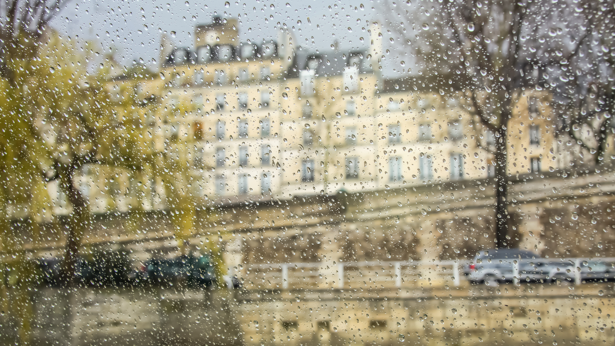 pluie-paris-meteo-le-bonbon
