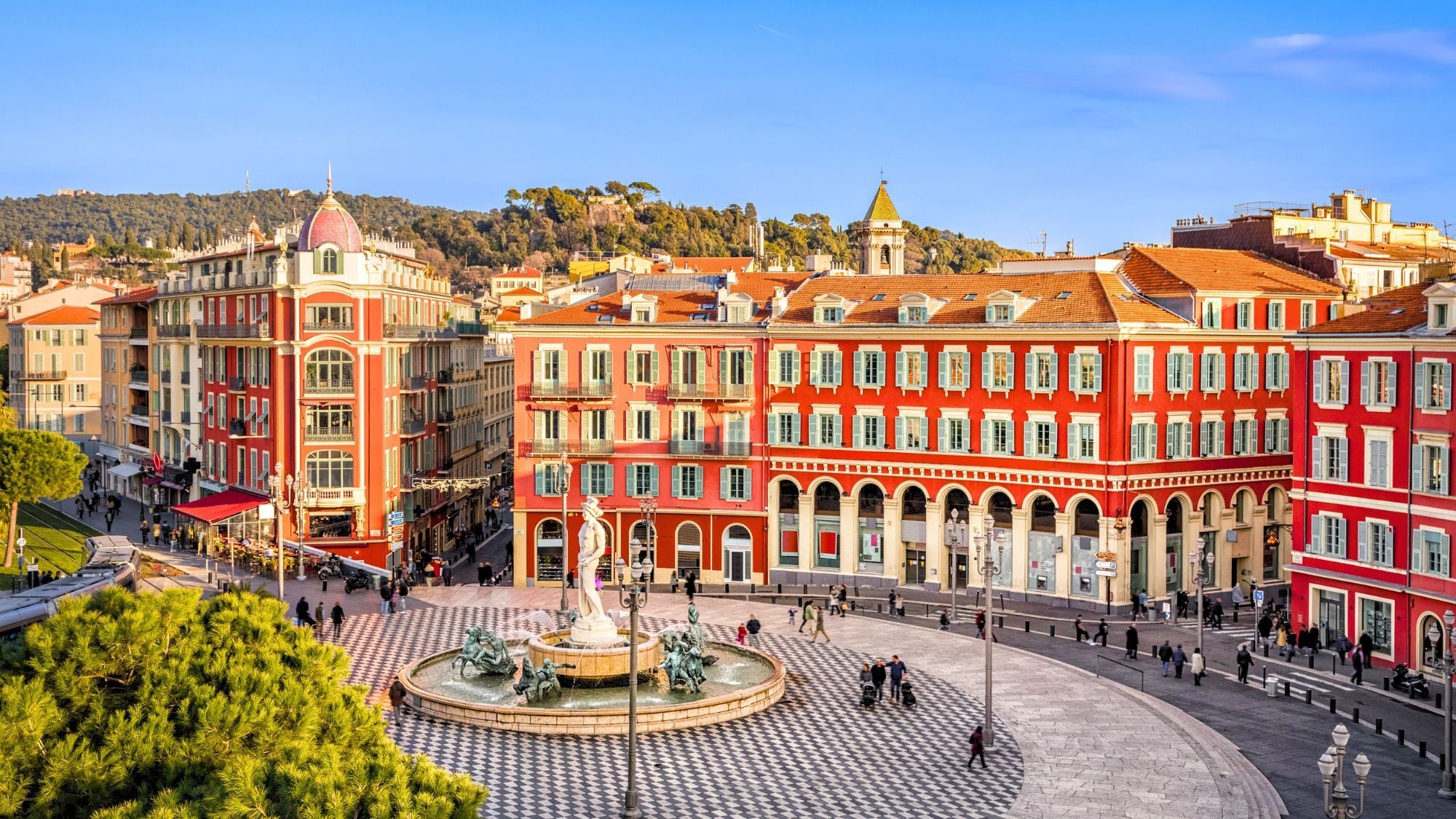 village-latino-noel-place-massena-nice