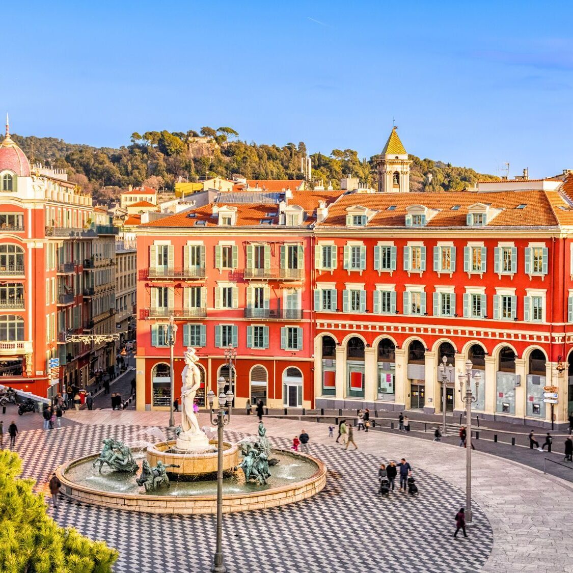 village-latino-noel-place-massena-nice