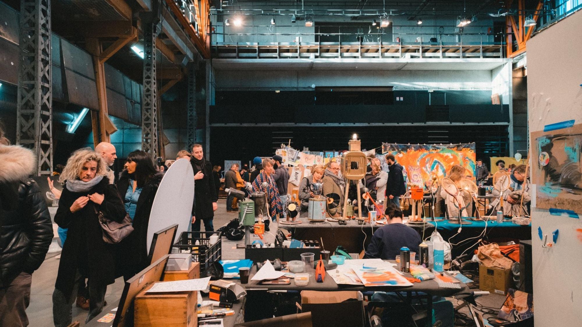 hangar-peintures-gens