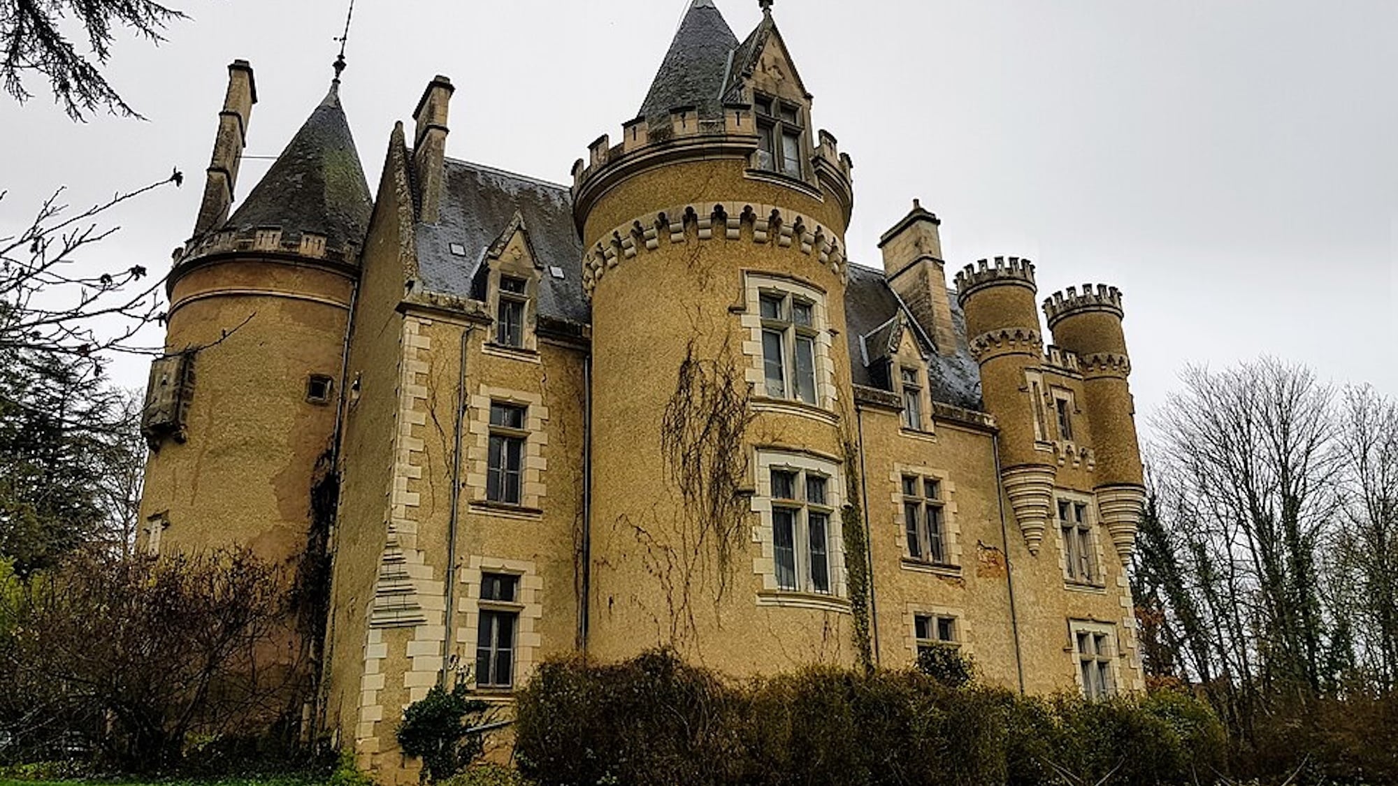 chateau-de-fougeret