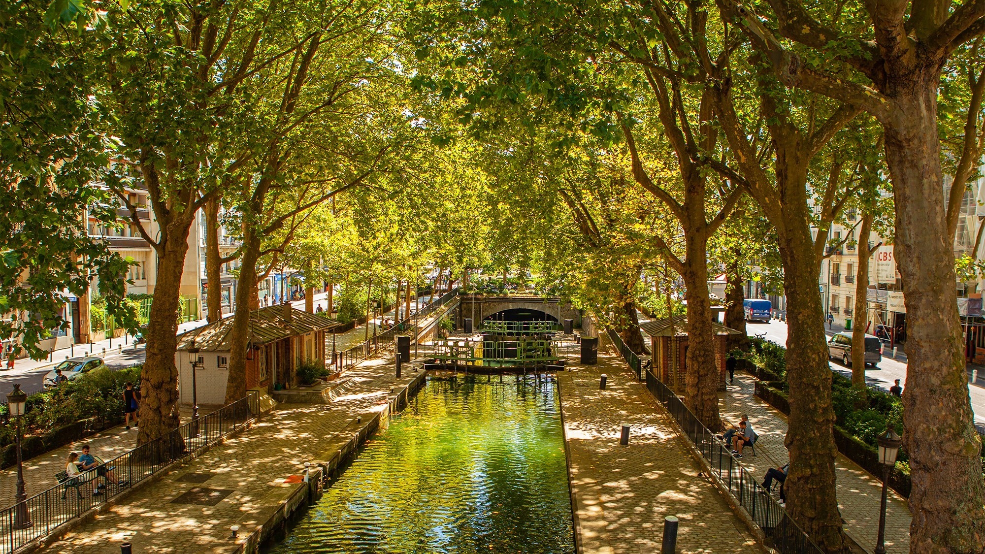 This bridge over the Canal Saint-Martin is now named after Jane Birkin | Le  Bonbon