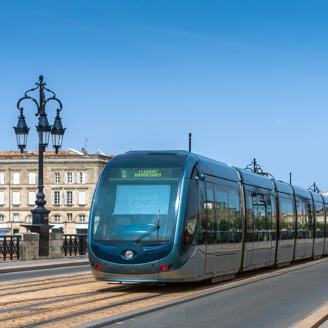 Bordeaux Métropole vient d'être sacrée championne des mobilités et reçoit le Pass d’or 2025 pour la qualité de ses transports tram-bordeaux