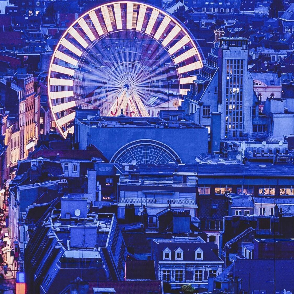 grande-roue-ville-nuit