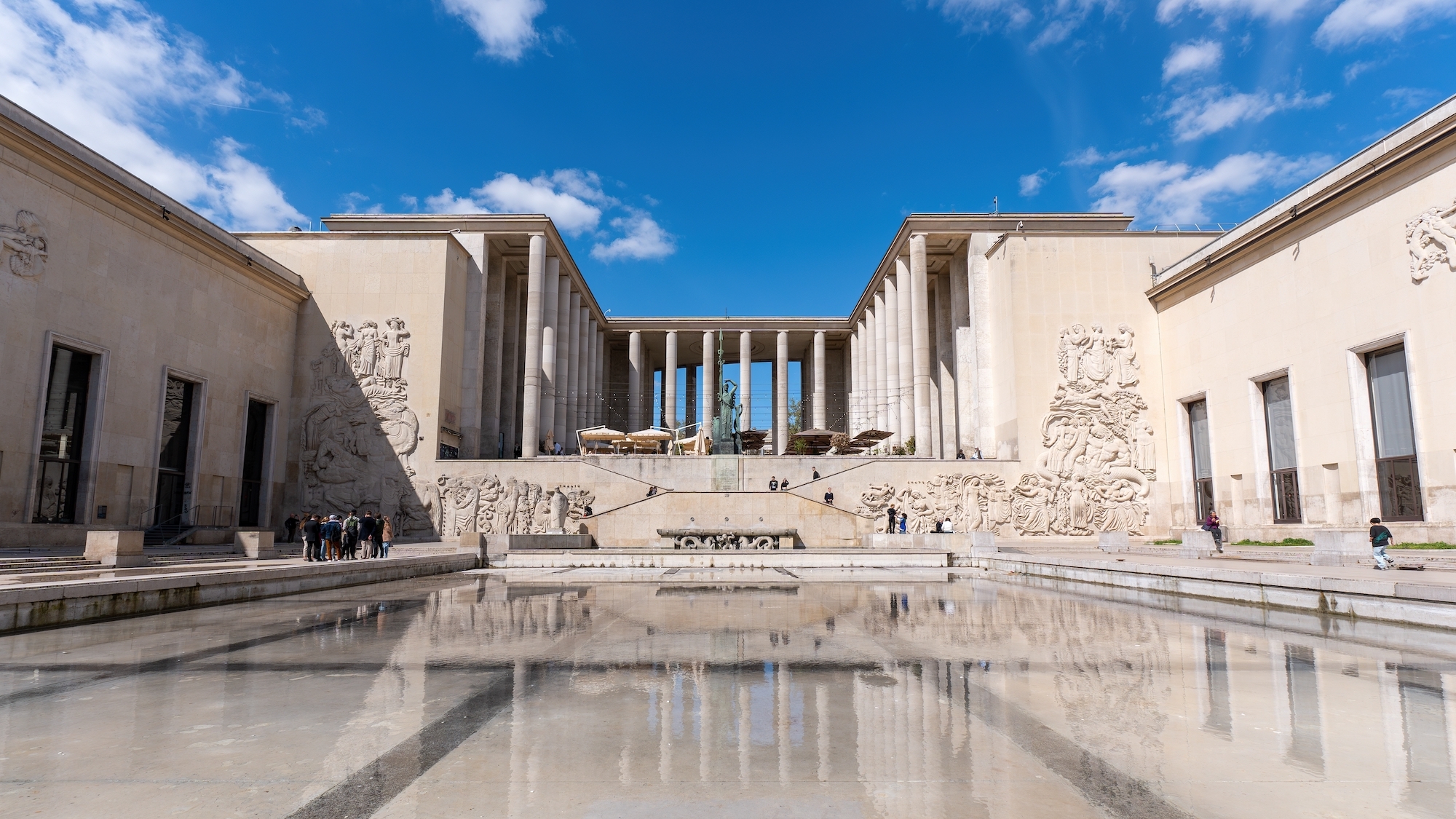 Ce musée parisien vous offre des places gratuites pour les fêtes palais-tokyo-musee-paris-decembre-fete-expo-ciel-b