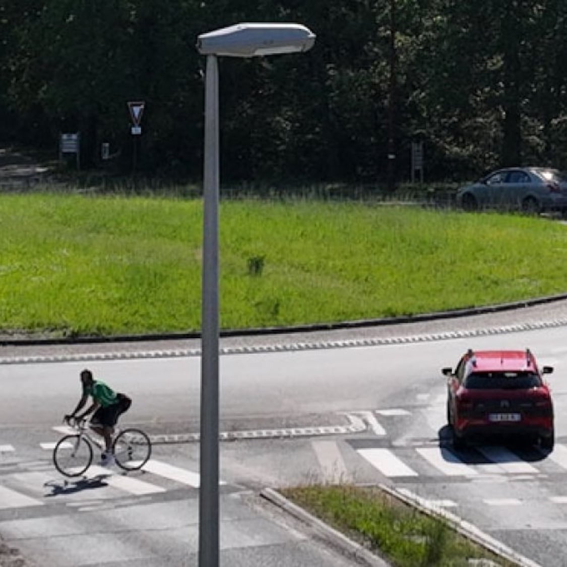 Le tout premier rond-point à la hollandaise installé à Bordeaux : les voitures ne sont plus prioritaires ! giratoire-hollandaise-bordeaux