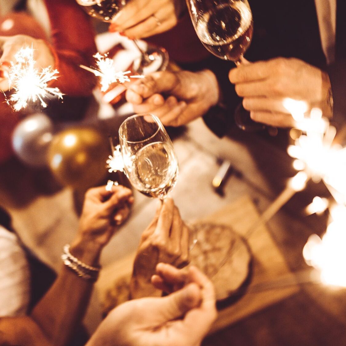 champagne-bougies-gens