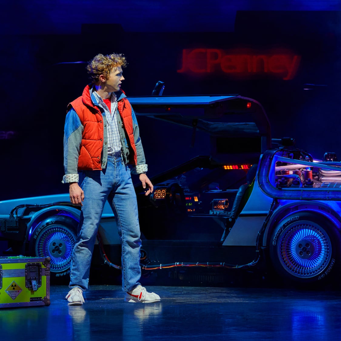 Le spectacle musical <i>Retour vers le futur</i> débarque à Paris bttf-sept25-87785-af2