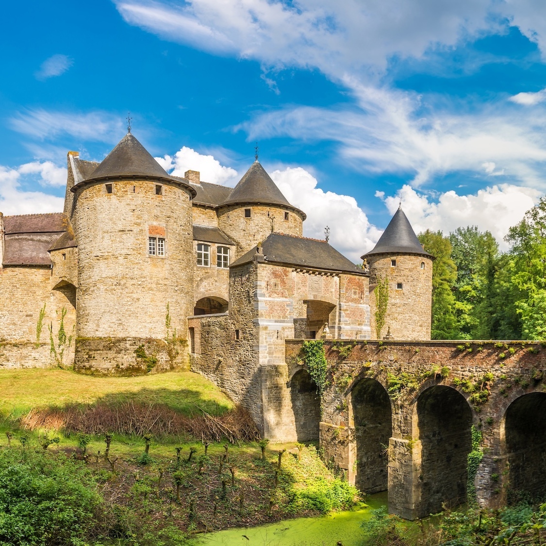 corroy-chateau-medieval-1h-bruxelles