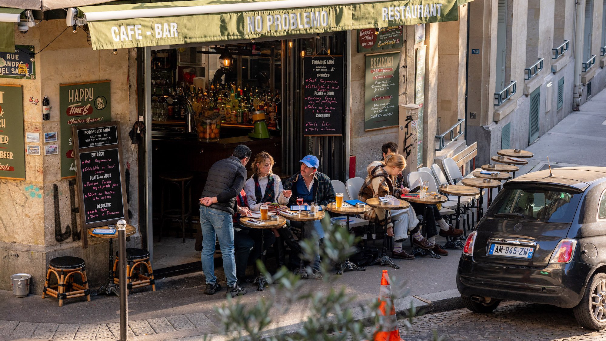 terrasse-cafe-bar-paris-rue-no-problemo-happy-hour