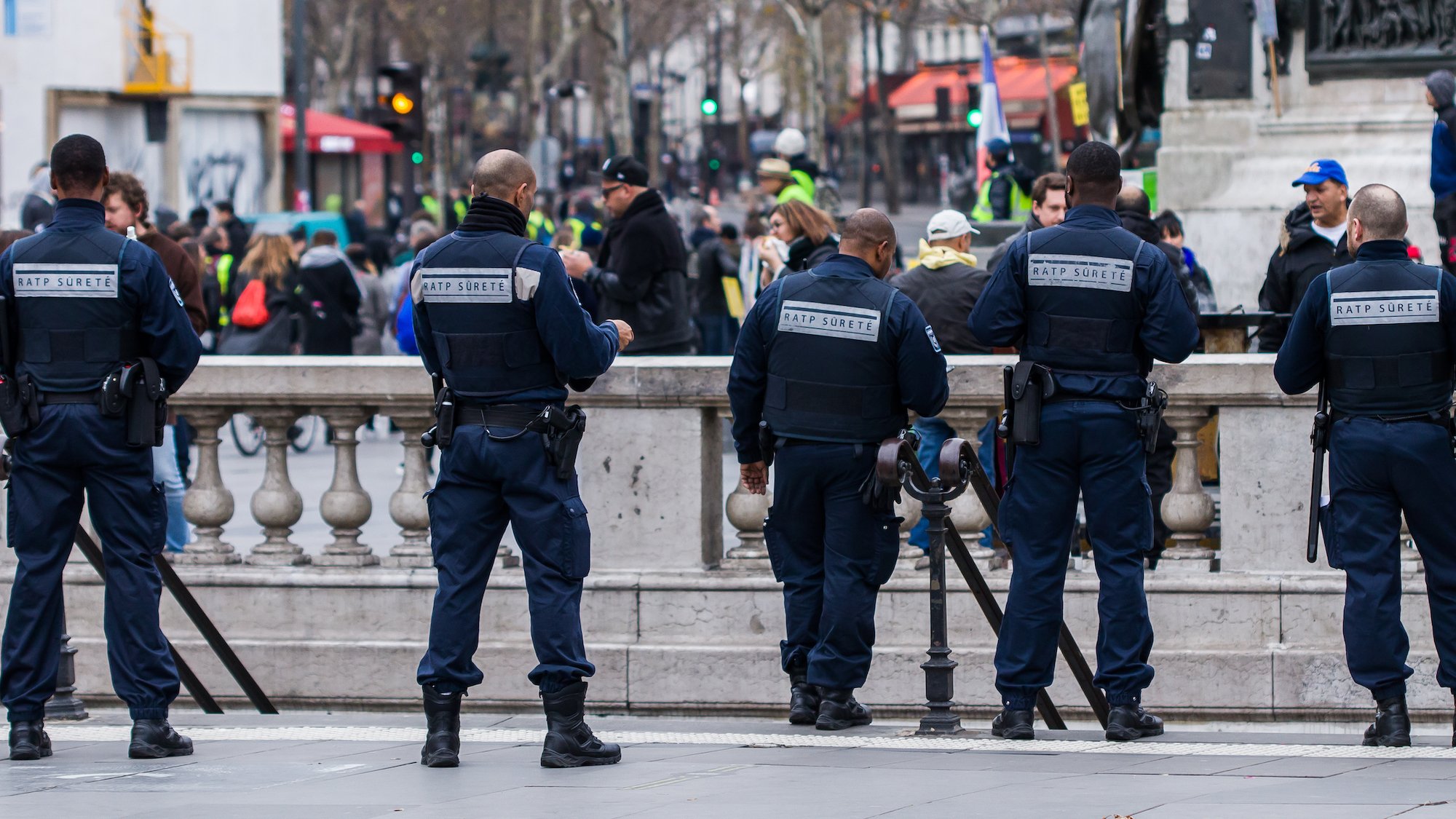 agents-ratp-republique-paris-controle-controleurs-