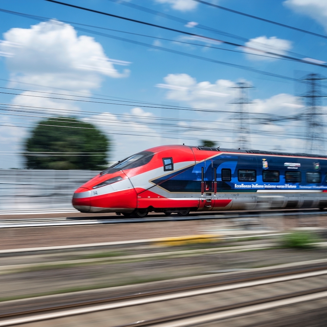 train-vitesse-rail-tgv-trenitalia-sncf-paris-marse