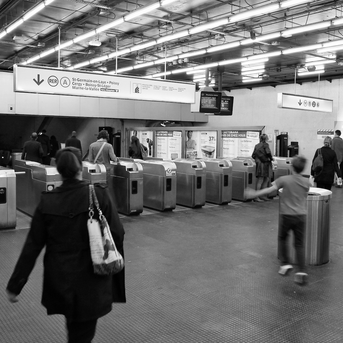 metro-paris-tourniquet-ticket-validation-pass-navi