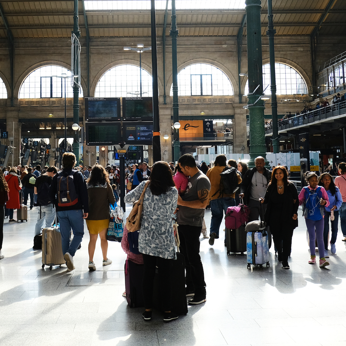 sncf-paris-gare-du-nord-hall-voyageurs-greve-atten