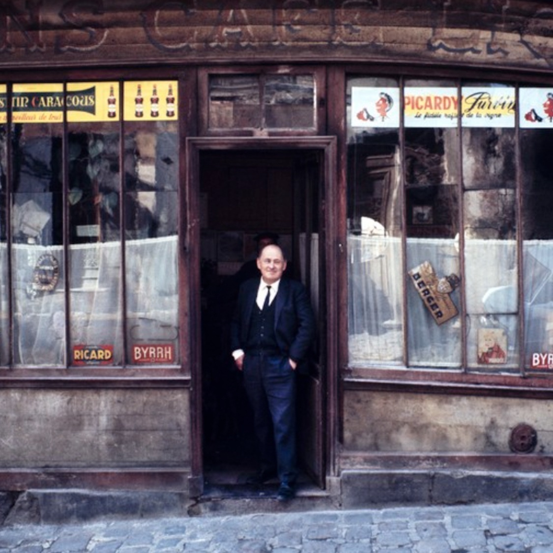 expo-photo-paris-anne-e-70-commerce-rue-le-bonbon-
