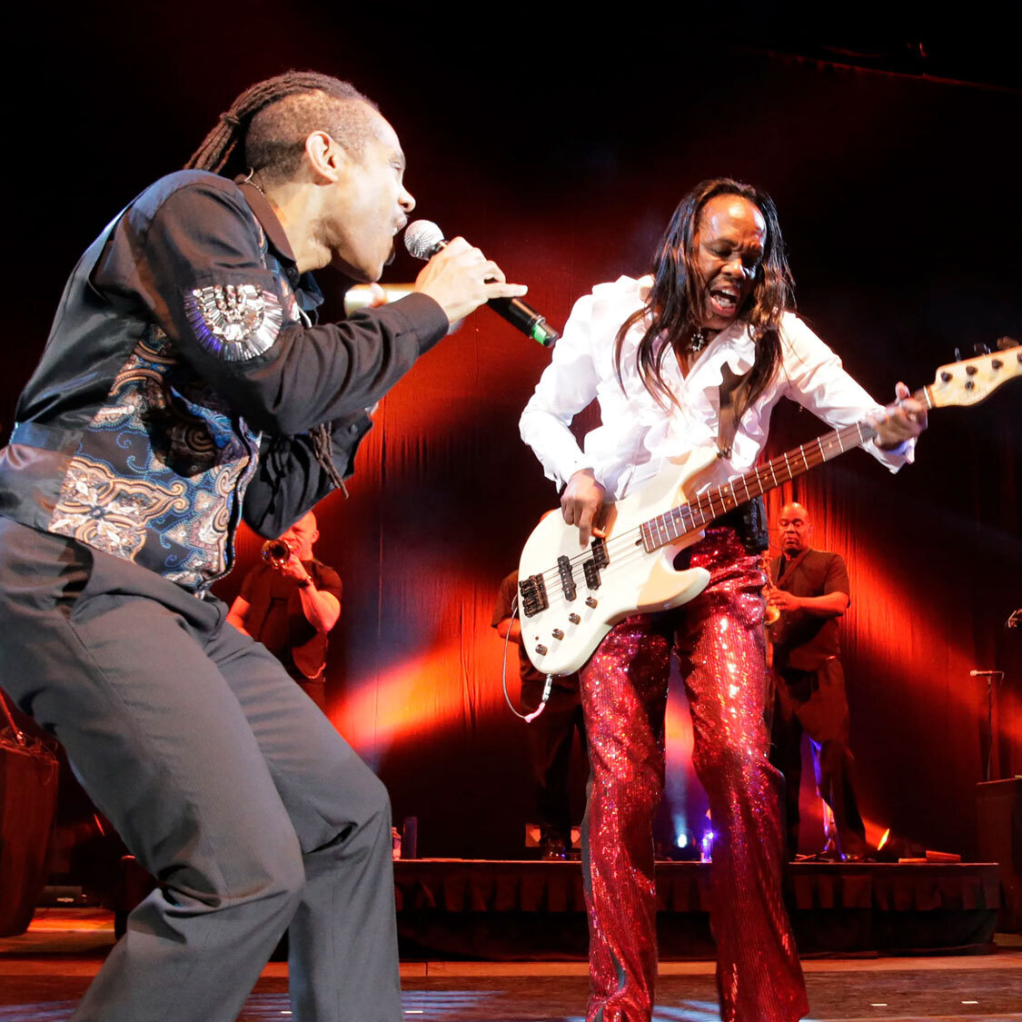 earth-wind-fire-concert-vieux-port