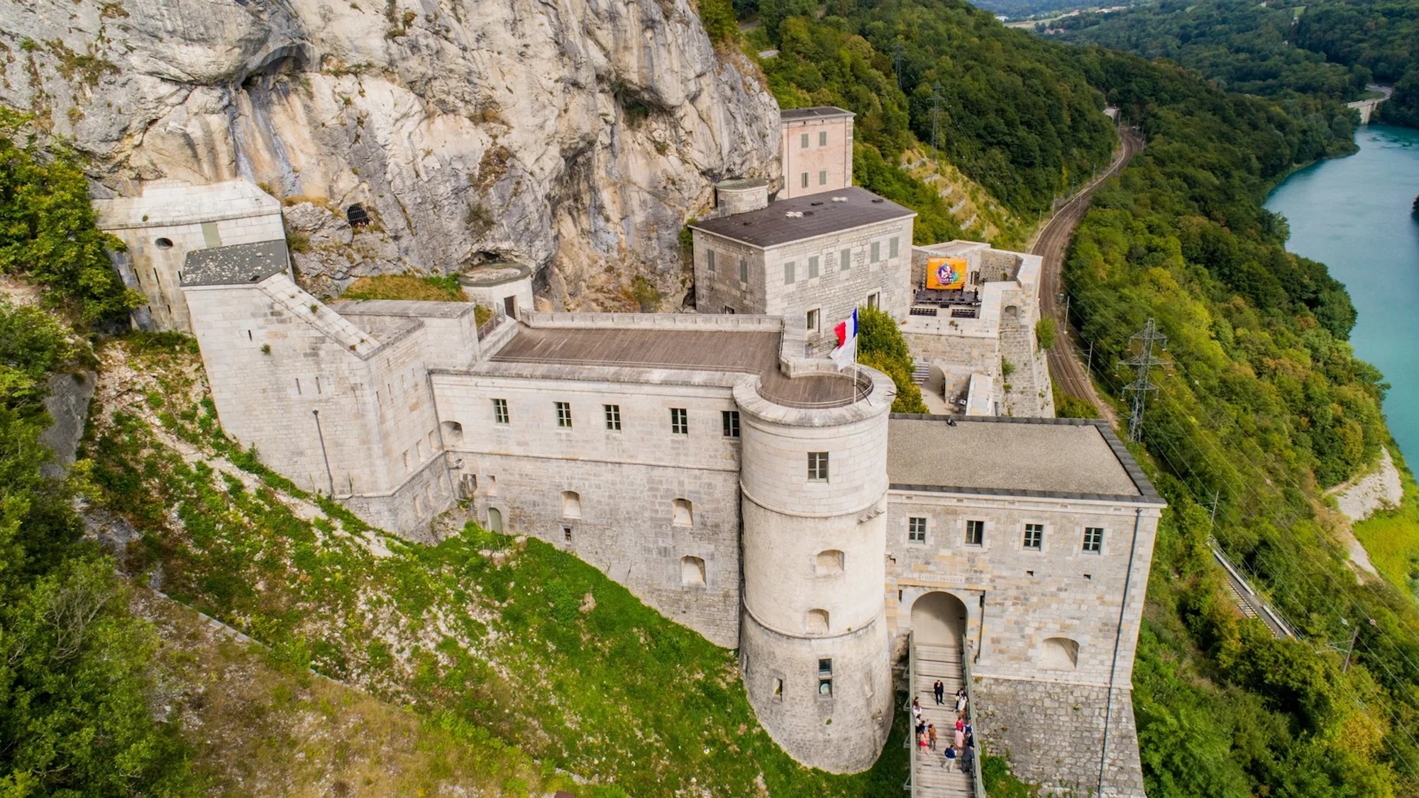 fort-ecluse-30-km-geneve
