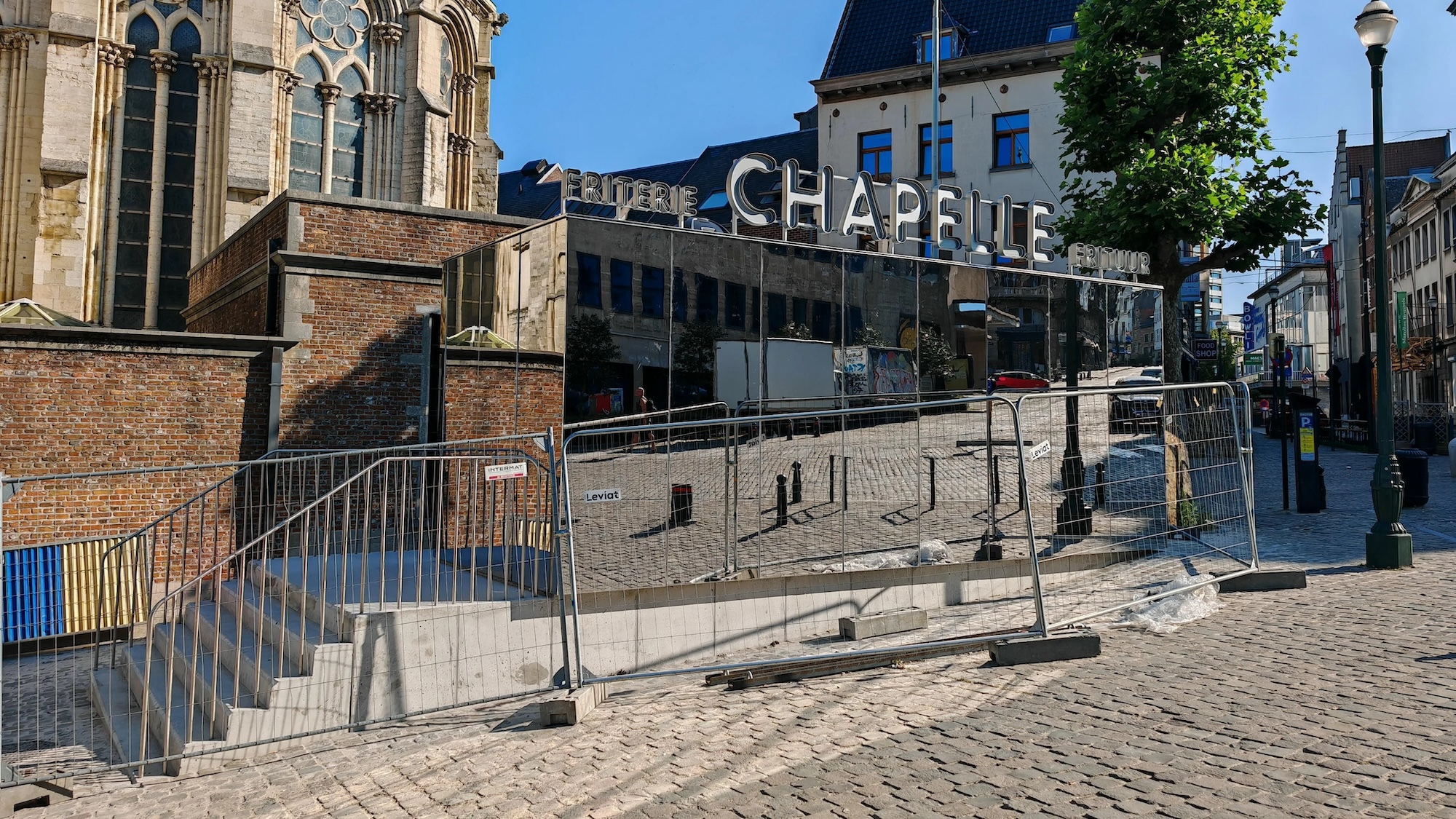 friterie-place-chapelle-bruxelles-rouverture