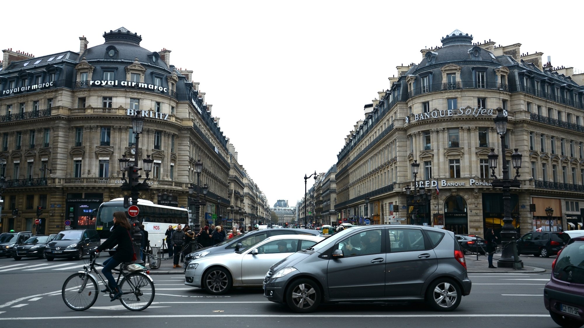 voitures-paris-opera-restrictions-circulation-dima