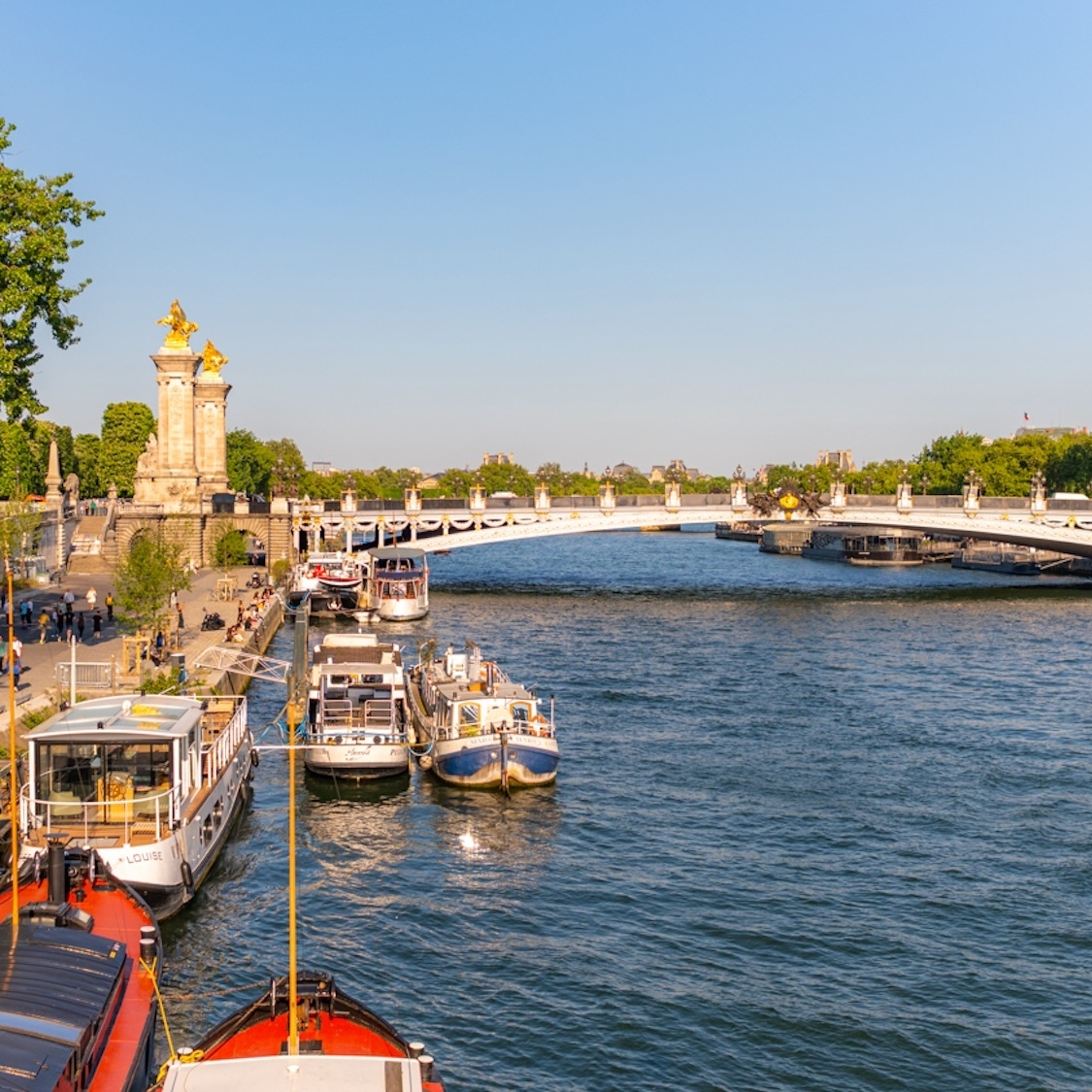 peniches-paris-credit-hugodominguez-lebonbon
