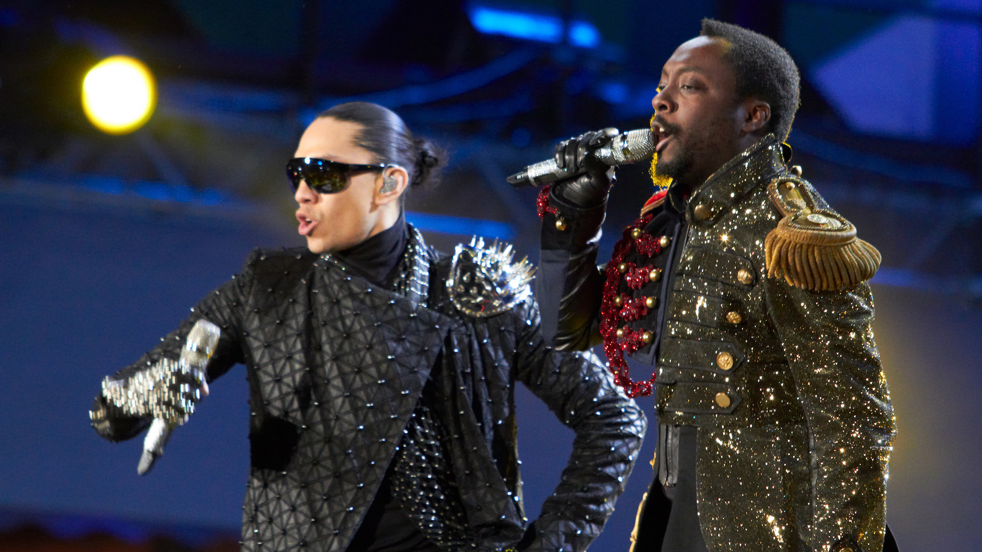 black-eyed-peas-will-i-am-concert-gratuit-accor-ar