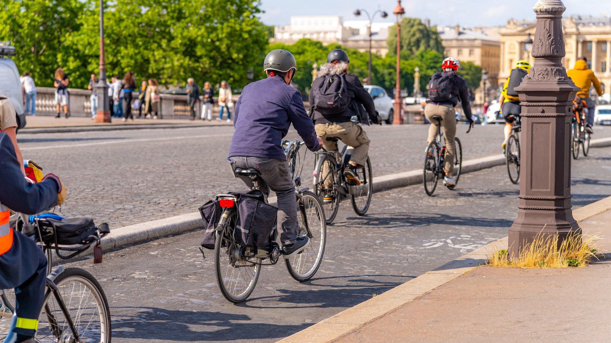 velo-paris-piste-cyclable-le-bonbon