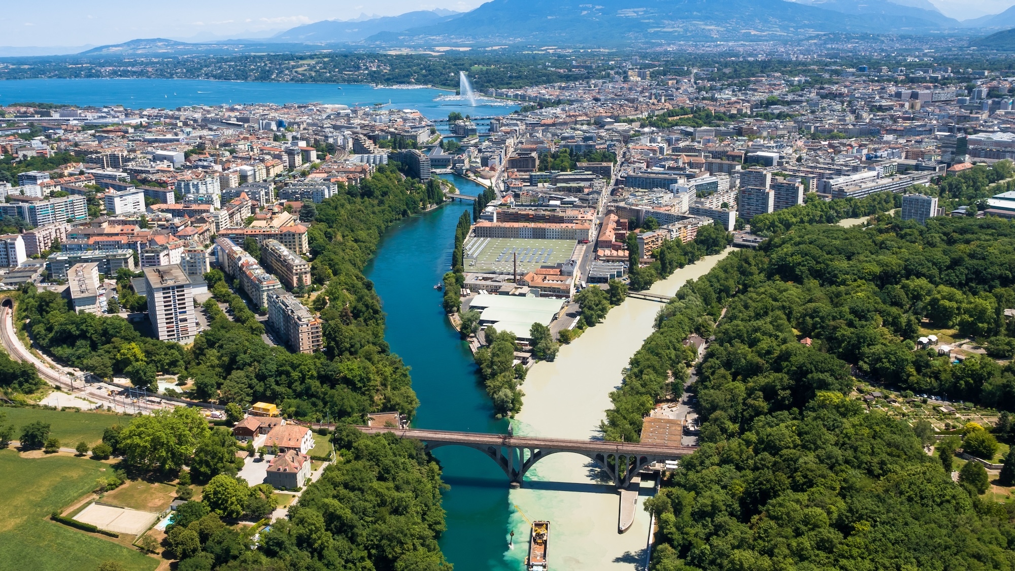 geneve-baignade-interdite-rhone-fuite-hydrocarbure