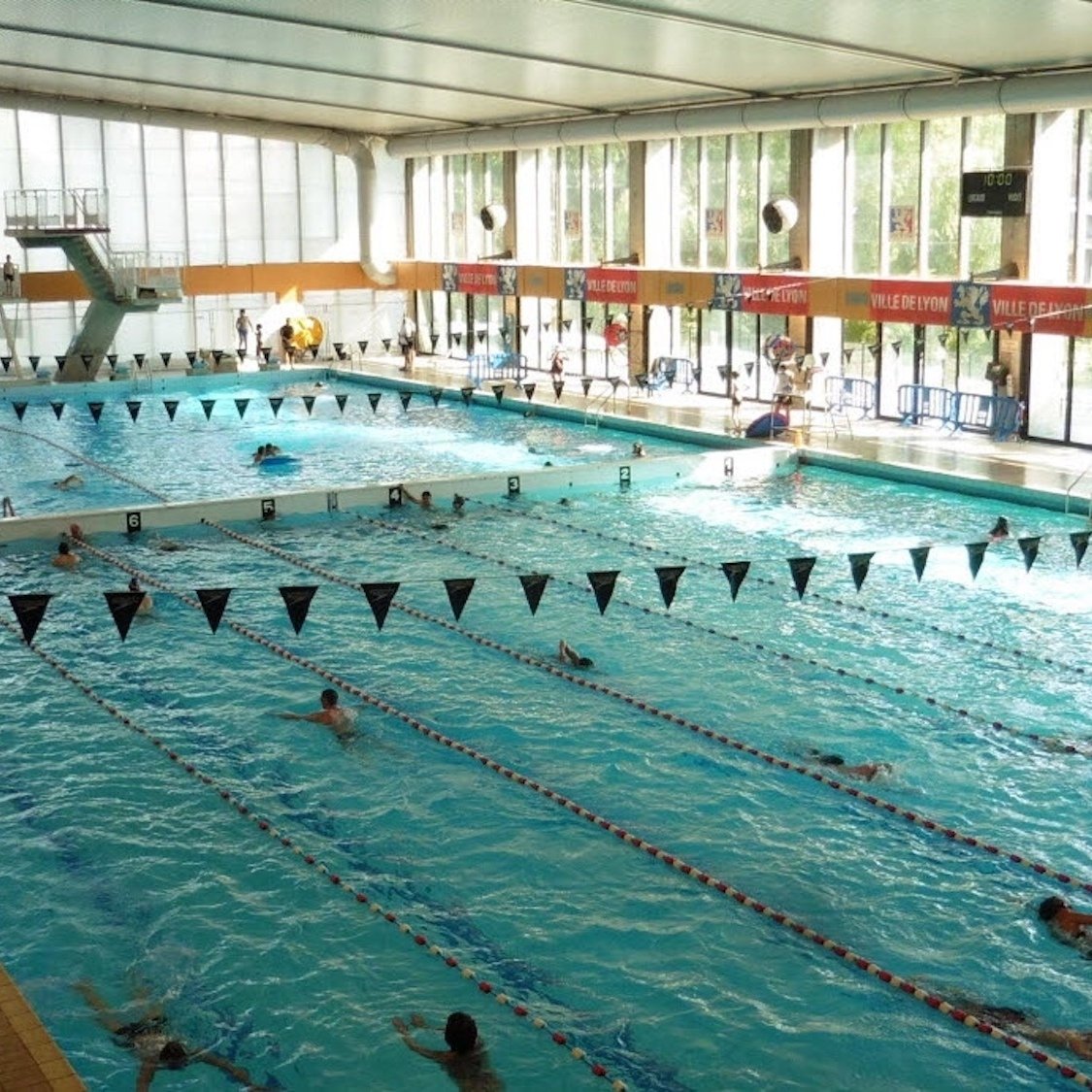 piscine-lyon-vaise-ferme-ete