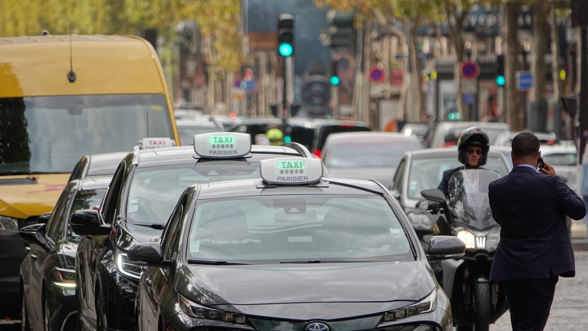 taxi-paris-uber-le-bonbon