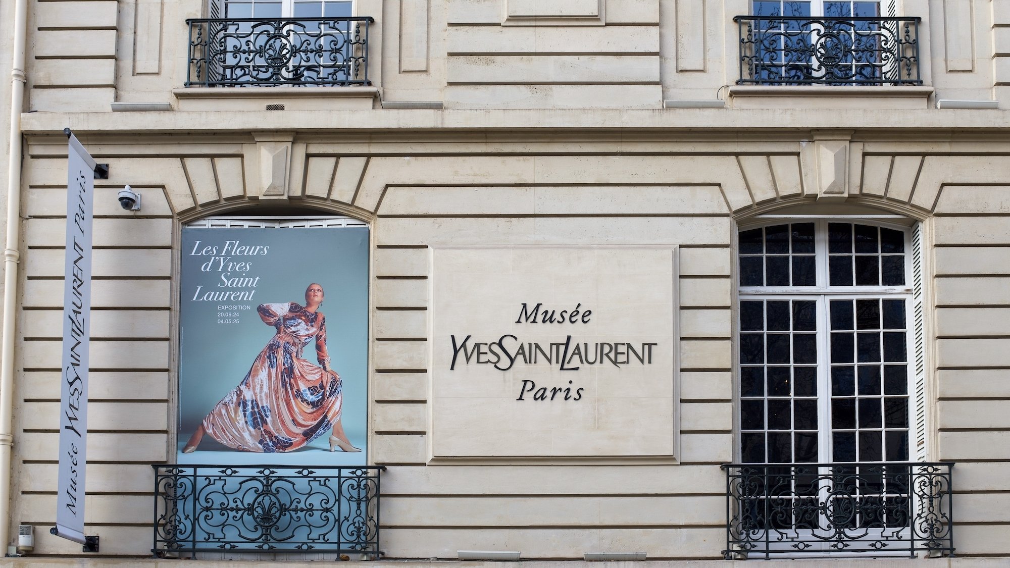 mue-e-yves-saint-laurent-paris-fermeture-travaux-l