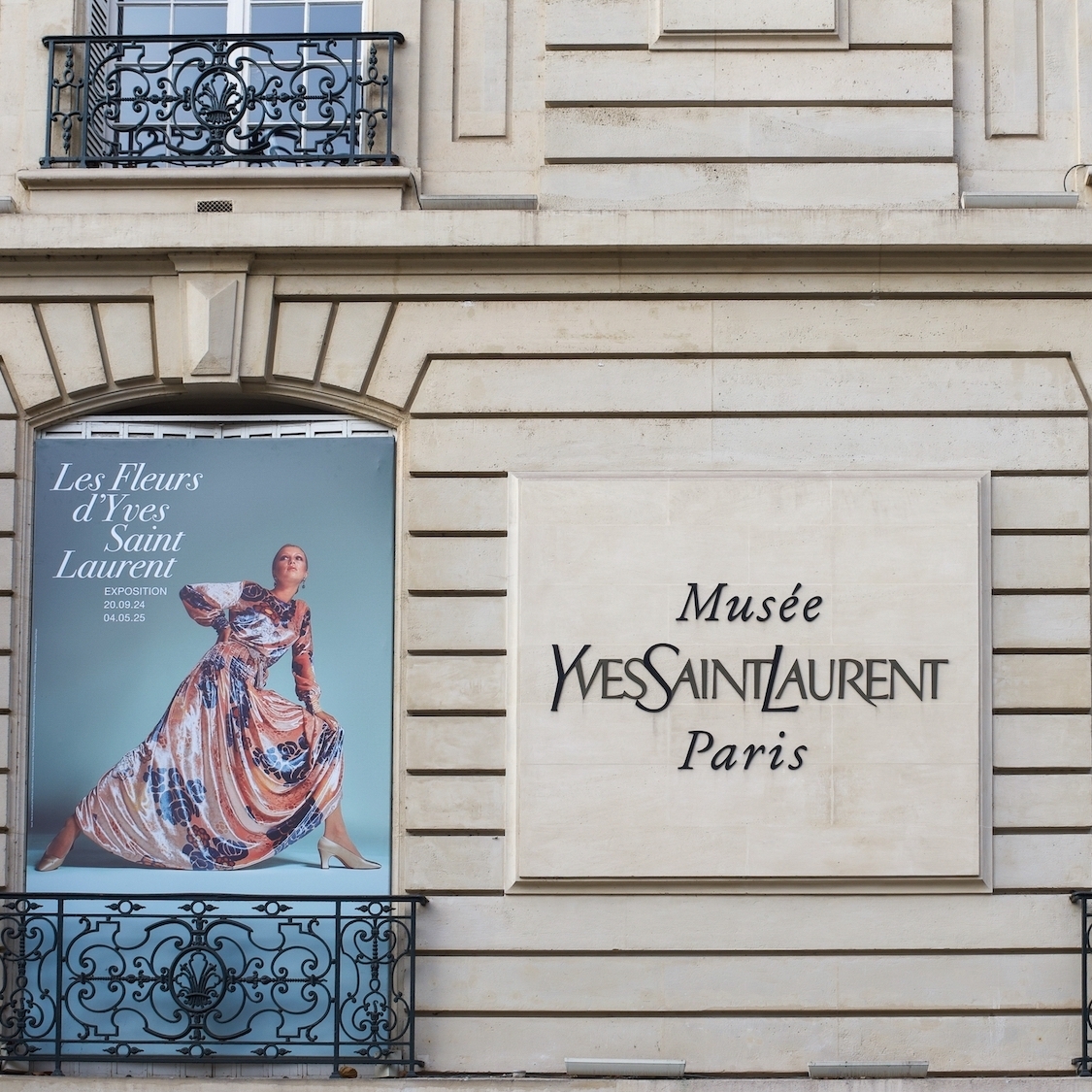 mue-e-yves-saint-laurent-paris-fermeture-travaux-l