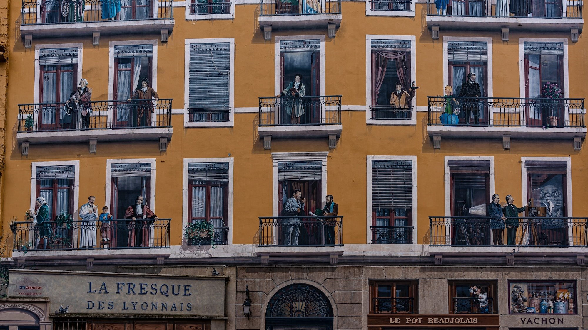 fresque-lyonnais-lyon-nouveaux-personnages