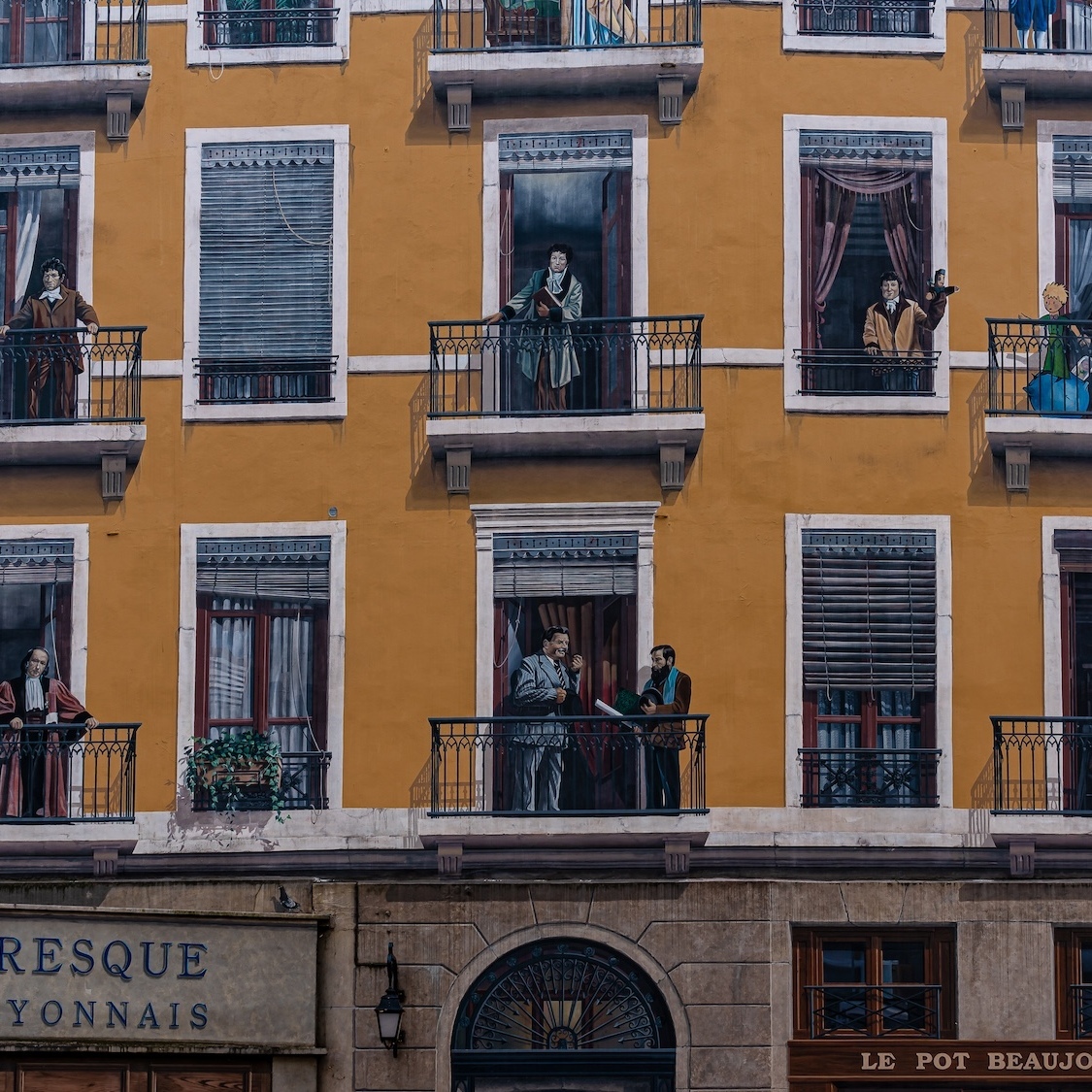 fresque-lyonnais-lyon-nouveaux-personnages