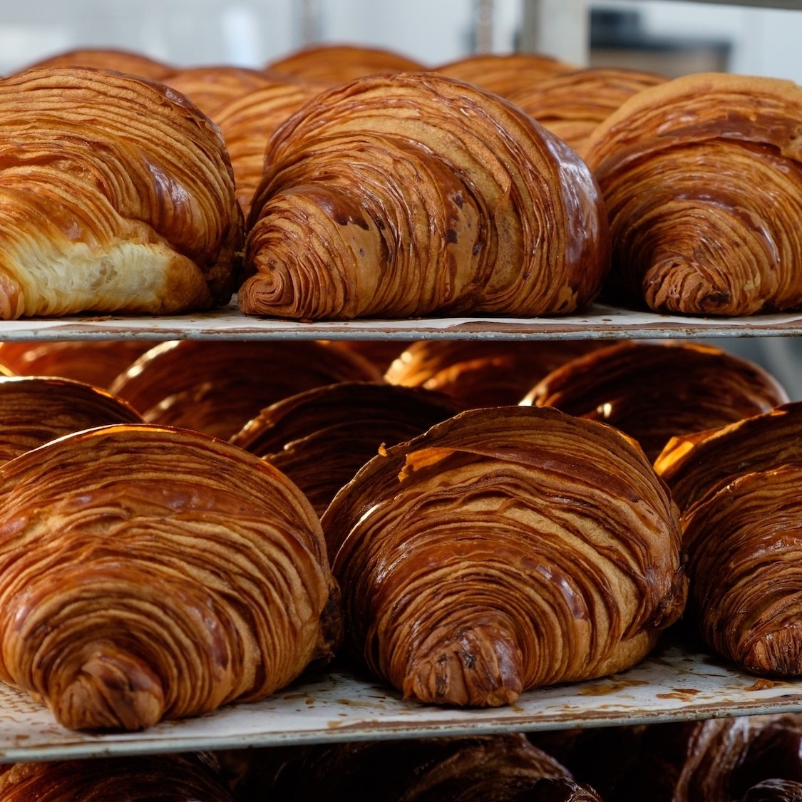 meilleur-croissant-paris-2025-10e-la-parisienne-le