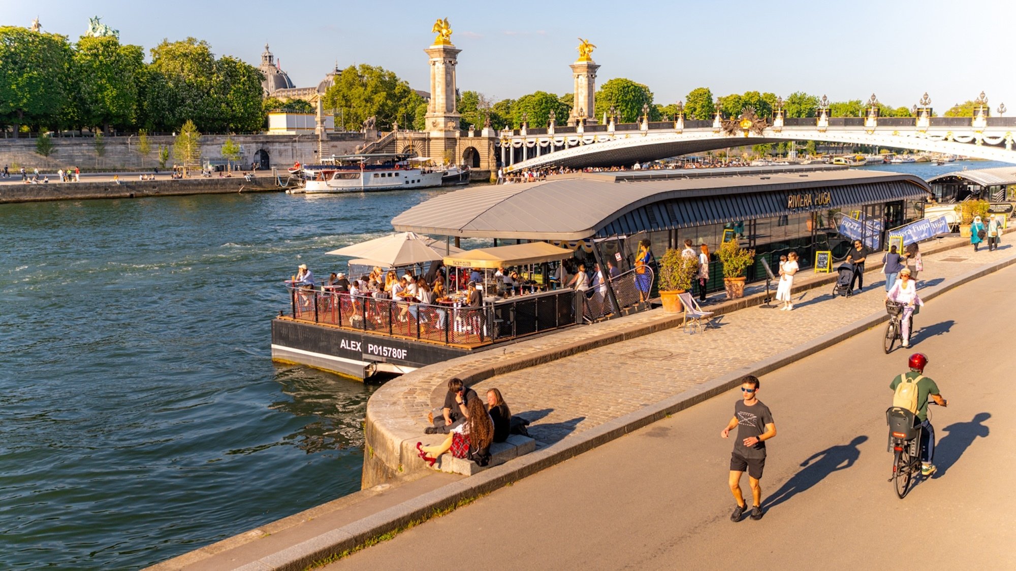 seine-paris-credit-hugo-dominguez-le-bonbon
