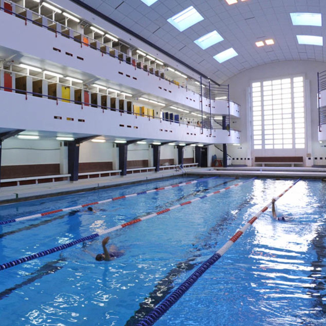 piscine-cha-teau-landon-plus-vieille-paris-france-