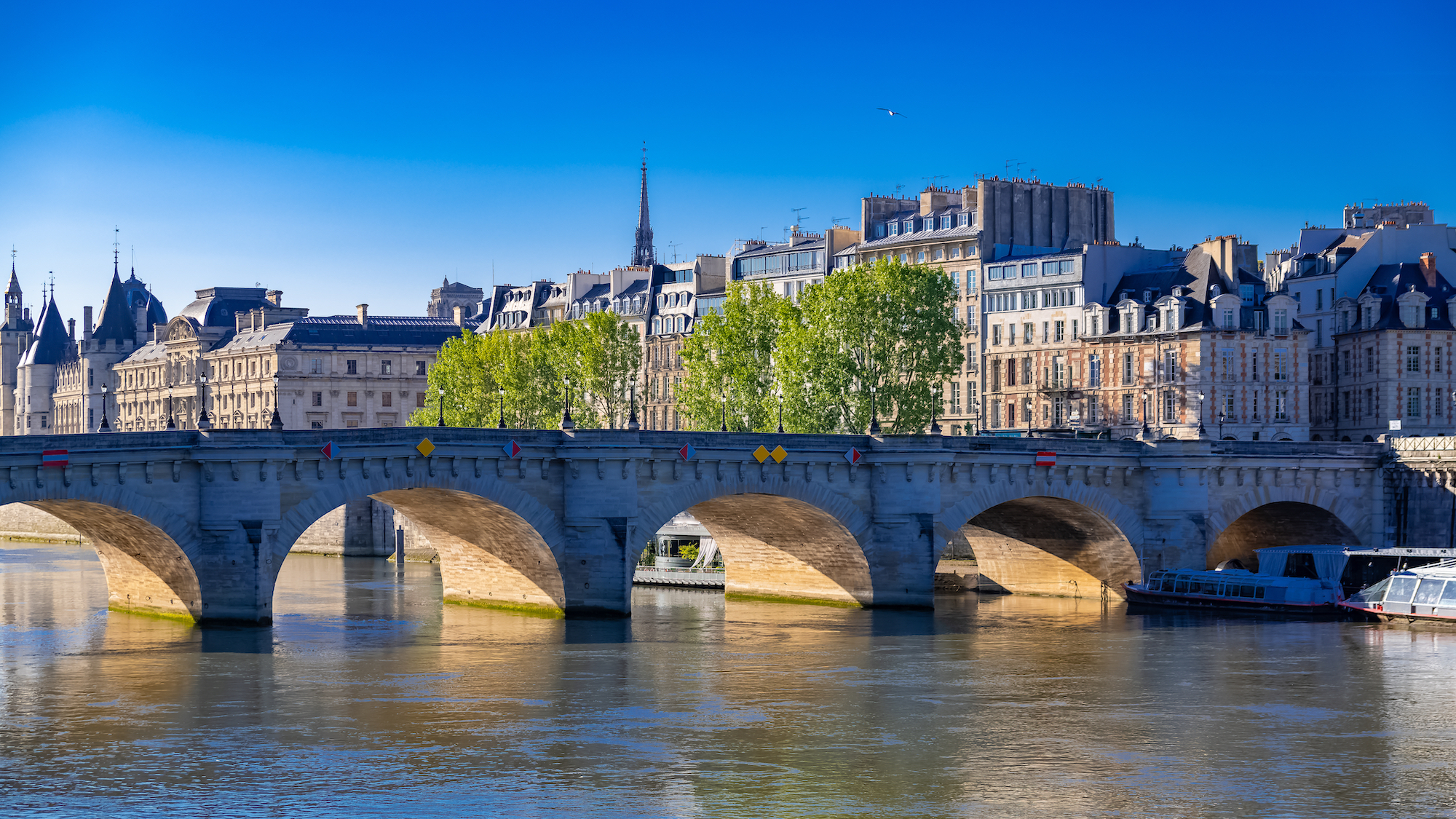 ile-cite-travaux-paris-transformation-le-bonbon-pa