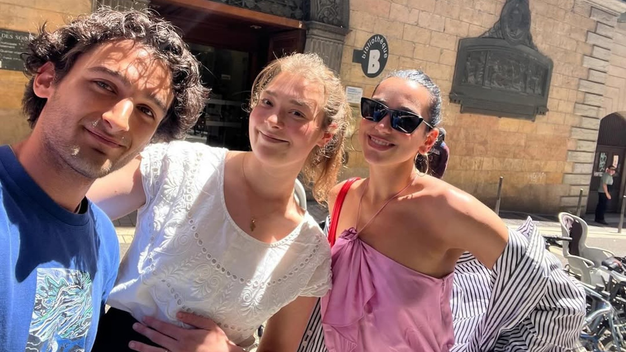 dua-lipa-touriste-lyon-kafe-stockholm