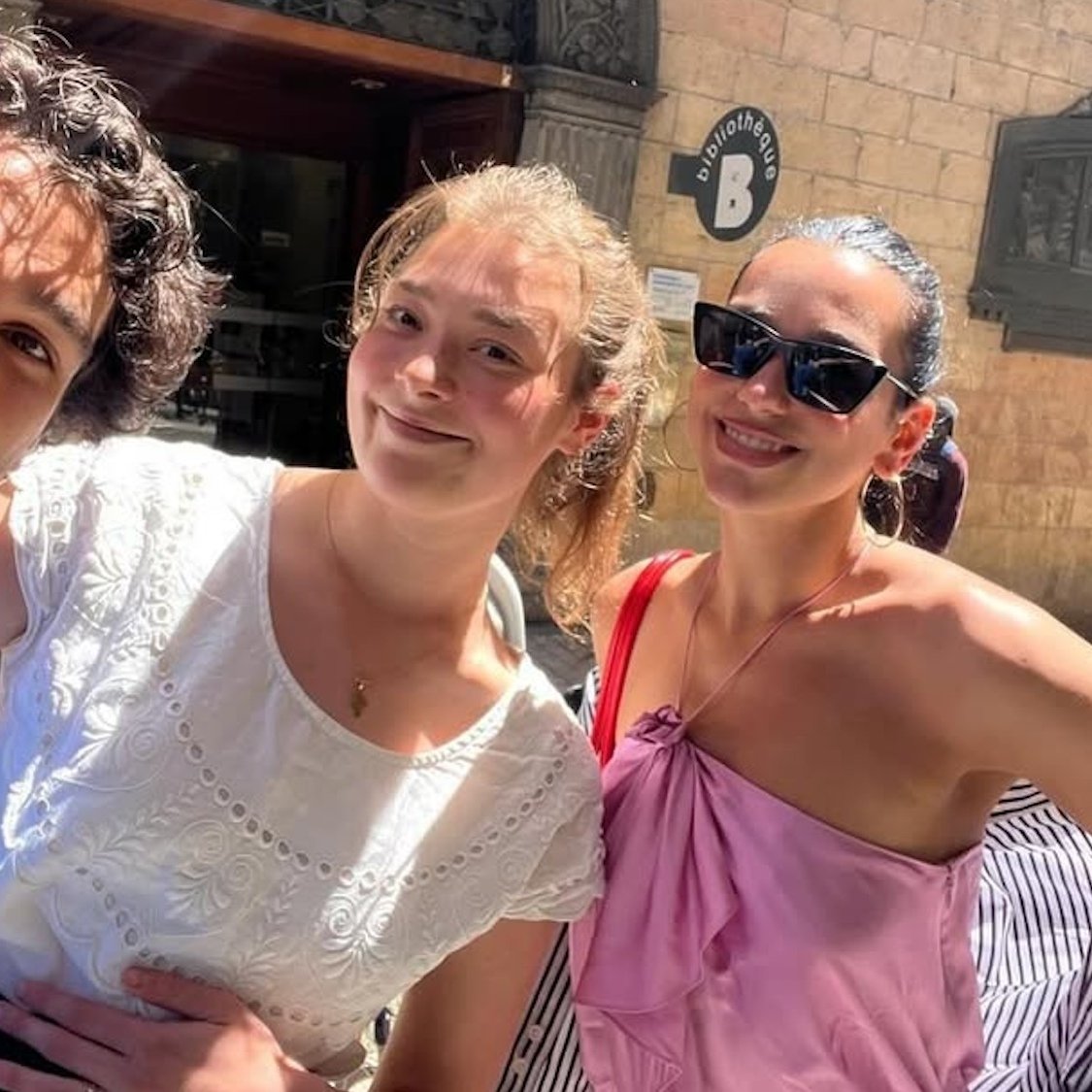 dua-lipa-touriste-lyon-kafe-stockholm