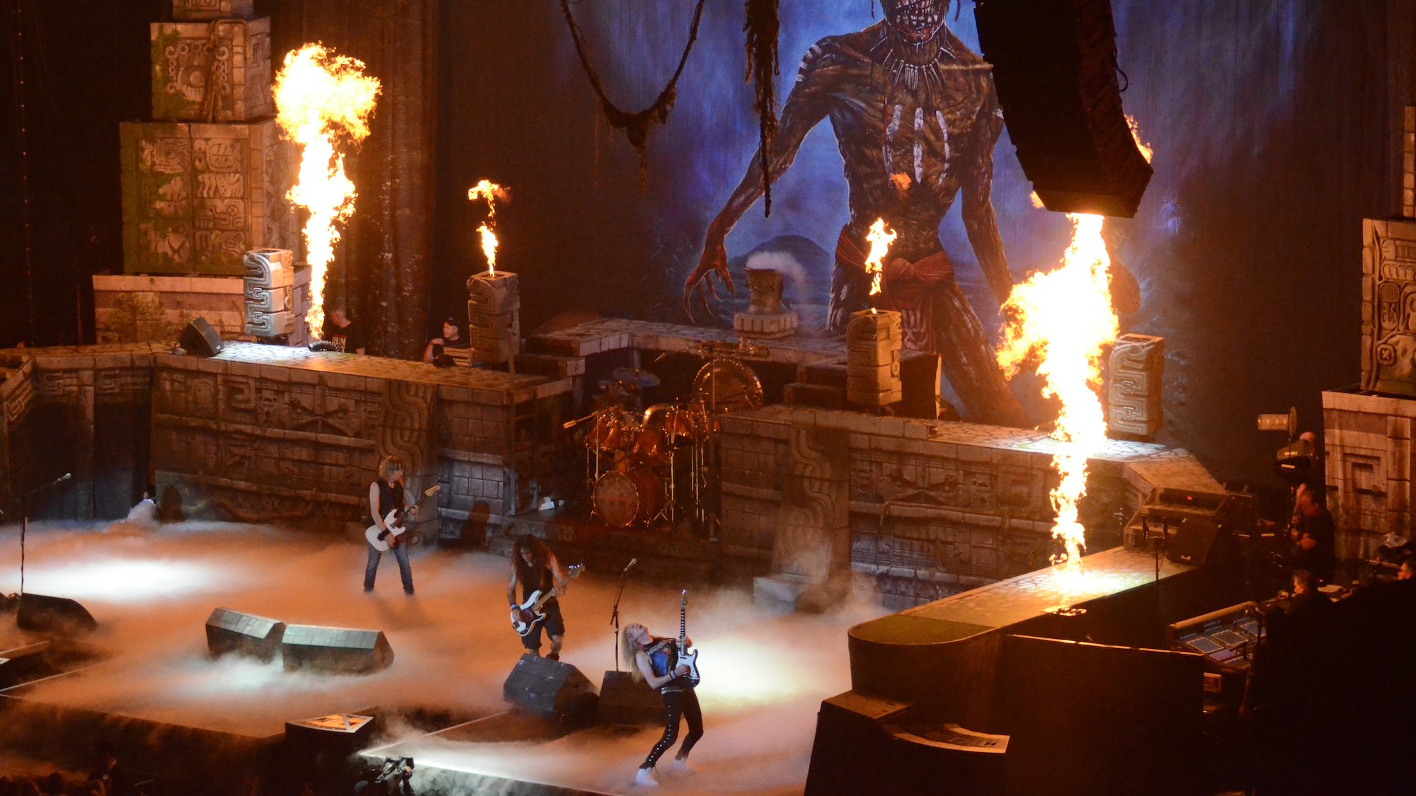 iron-maiden-concert-paris-bar-ephemere-eddies-dive